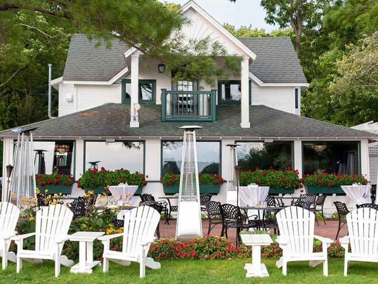 walloon lake inn front